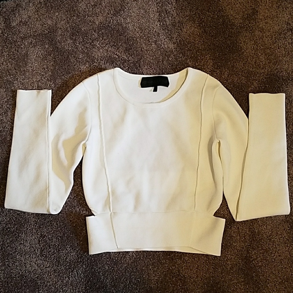 NWOT Kendall and Kylie Longsleeve Crop